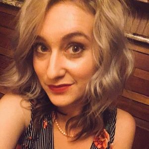 Meet your Posher, Brooke